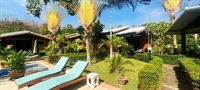 resort with swimming pool - 3
