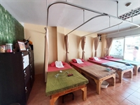 massage shop with 5 - 2