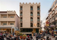 27-room hotel for lease - 1