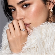 vertically integrated bangkok jewelry - 1