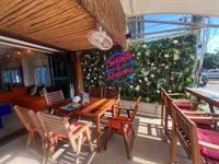 beachfront 6-bedroom guesthouse with - 2
