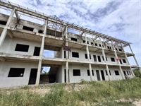 a 30 rooms unfinished - 2