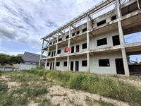 a 30 rooms unfinished - 3