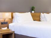 14-rooms hotel business karon