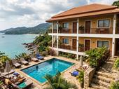 11-room sea view guesthouse